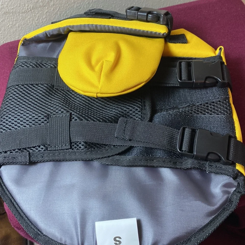 Emust Dog Flotation Vest Neck Float Yellow Size Small never used